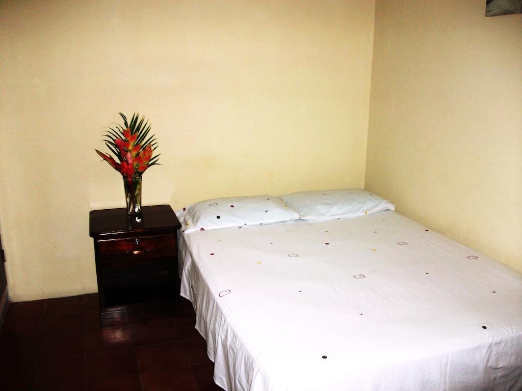 Hotel & Hostal Yaxkin Copan Room photo